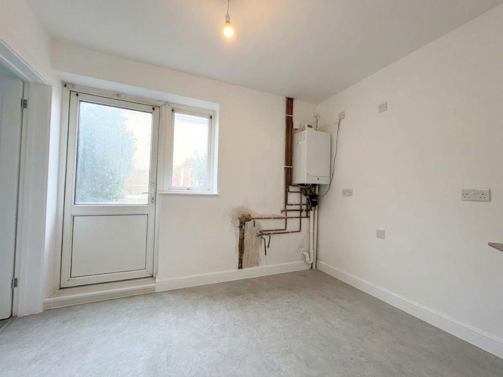 Abbots Road, Edgware, HA8, Edgware